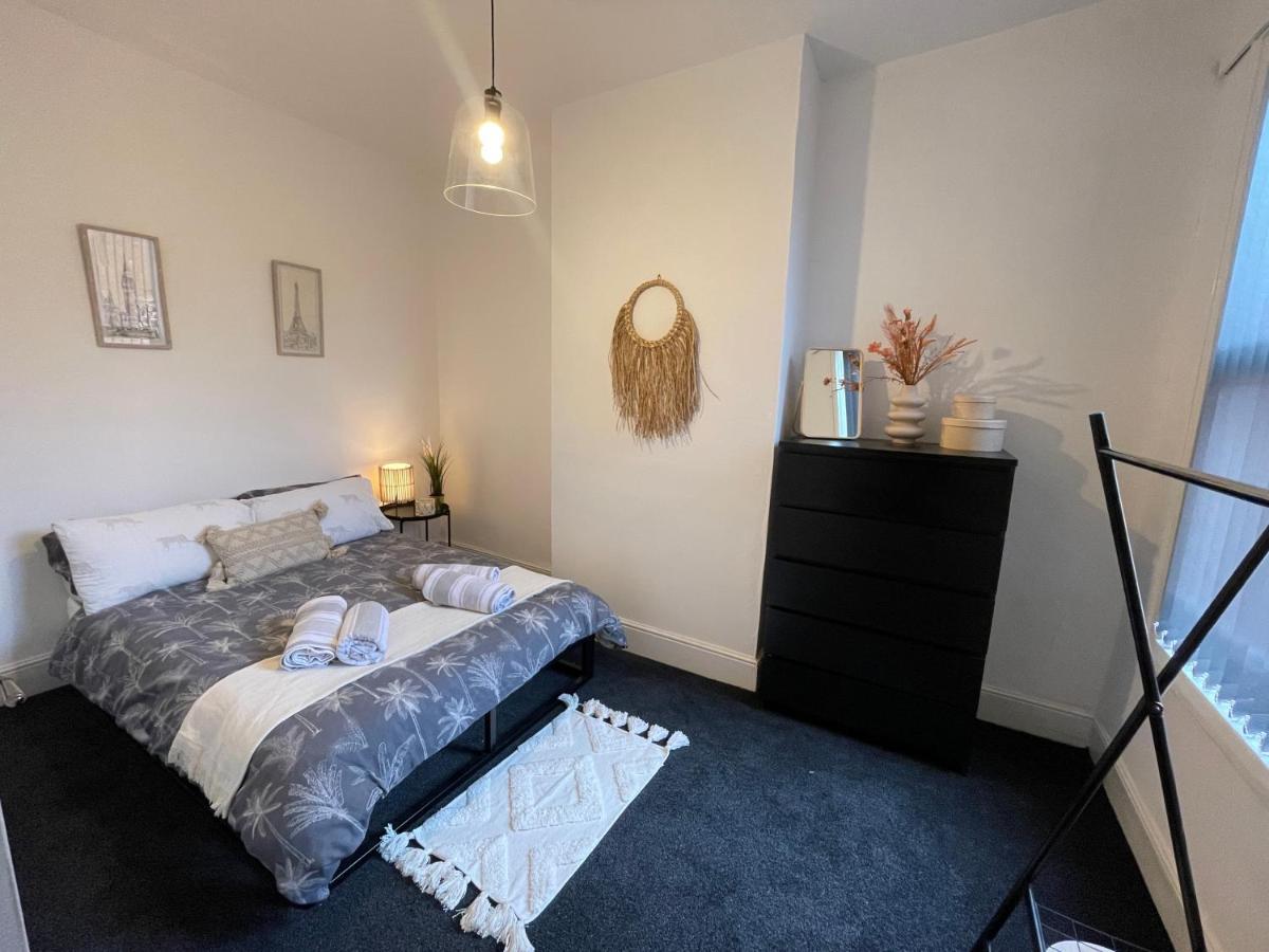 Urban 3 Bedroom Home In Kings Heath-Great Location Birmingham Exterior foto